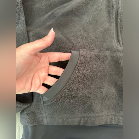 FLX Ascent Active Athletic Pullover Cropped 1/2 Zip Hooded Fleece Gray Size S - Picture 5 of 8